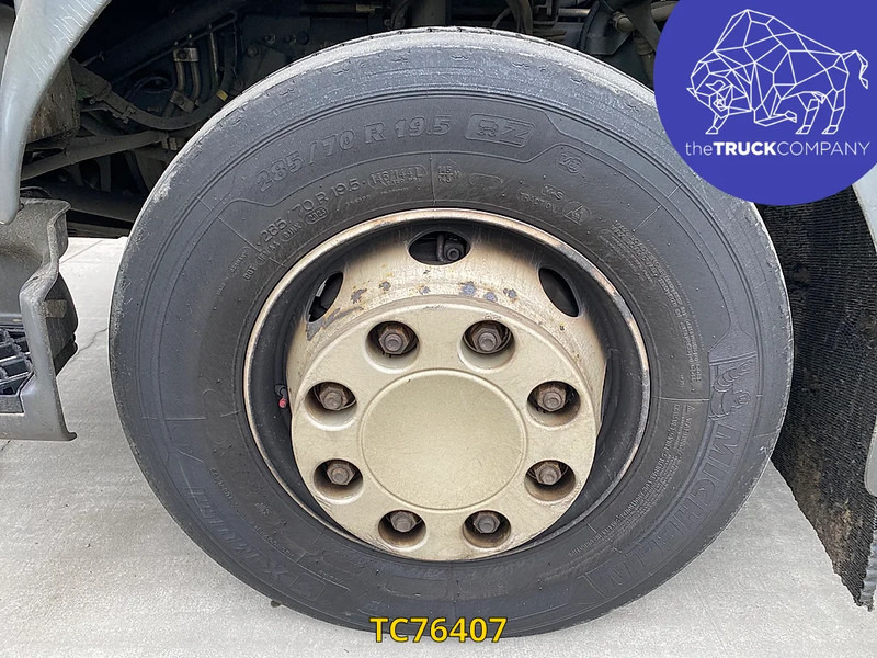 Рефрижератор камион Renault D 210: снимка 10