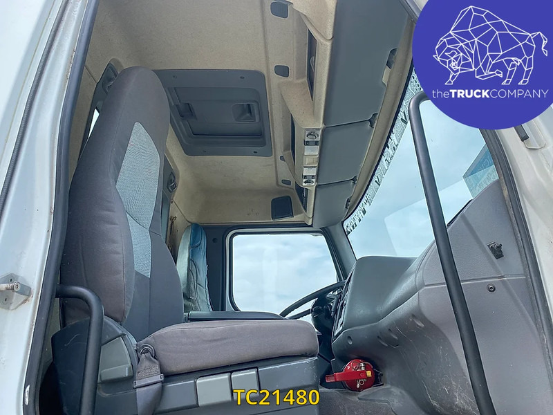 Renault Kerax 370 - Контейнеровоз/ Сменна каросерия камион: снимка 4 Renault Kerax 370 - Контейнеровоз/ Сменна каросерия камион: снимка 4