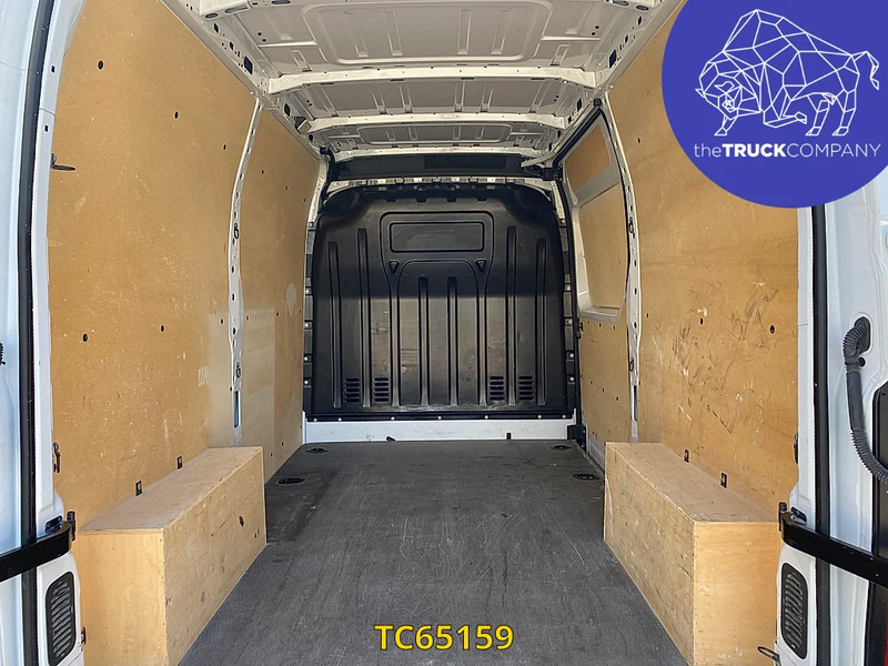 Renault Master 2.3 DCI L2H2 - Товарен бус: снимка 2 Renault Master 2.3 DCI L2H2 - Товарен бус: снимка 2