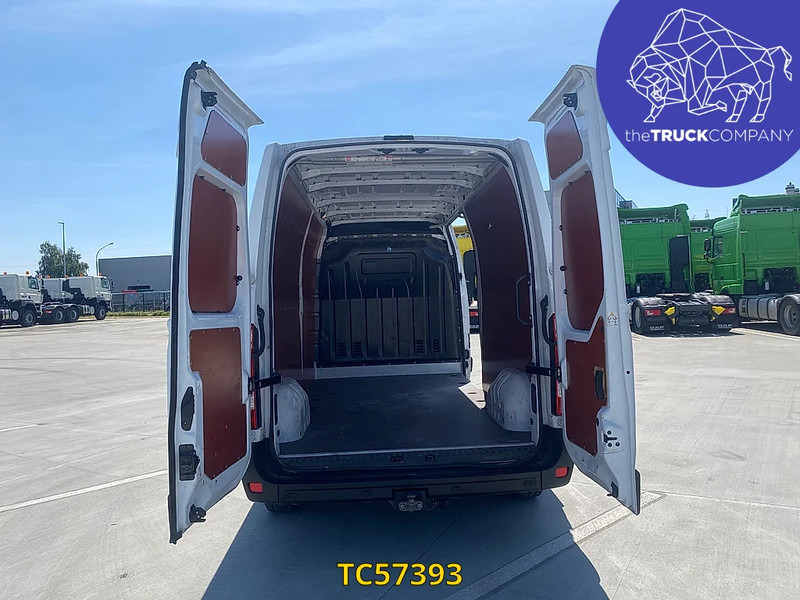 Renault Master 2.3 DCI L3H2 - Товарен бус: снимка 3 Renault Master 2.3 DCI L3H2 - Товарен бус: снимка 3