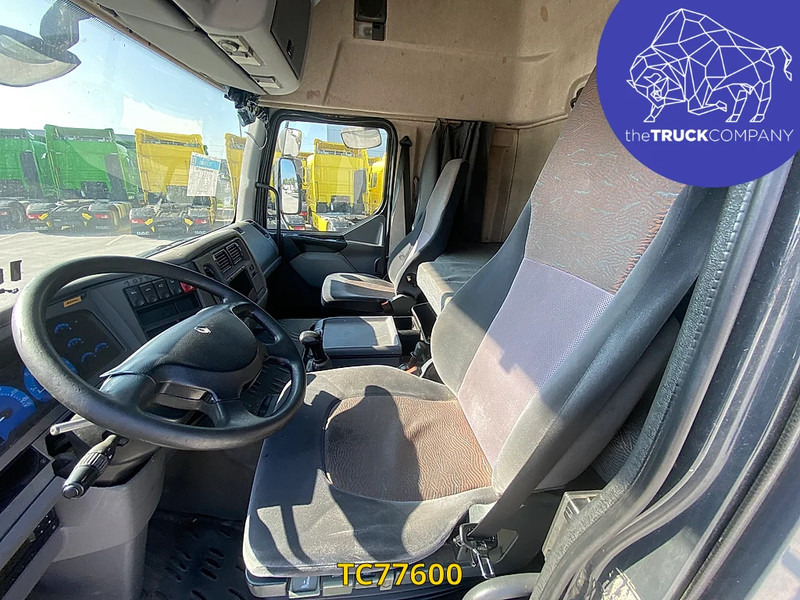 Renault Premium 320 - Камион с брезент: снимка 5 Renault Premium 320 - Камион с брезент: снимка 5