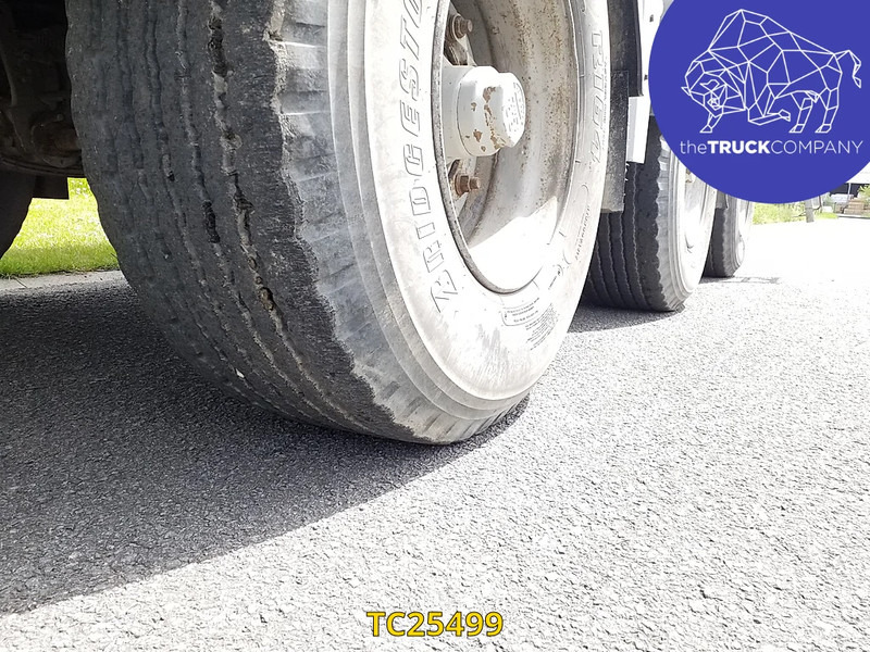 Renders  - Полуремарке бетон миксер: снимка 4 Renders  - Полуремарке бетон миксер: снимка 4