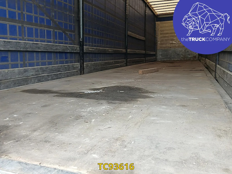 Schmitz Cargobull SCS27 - Брезентово полуремарке: снимка 4 Schmitz Cargobull SCS27 - Брезентово полуремарке: снимка 4