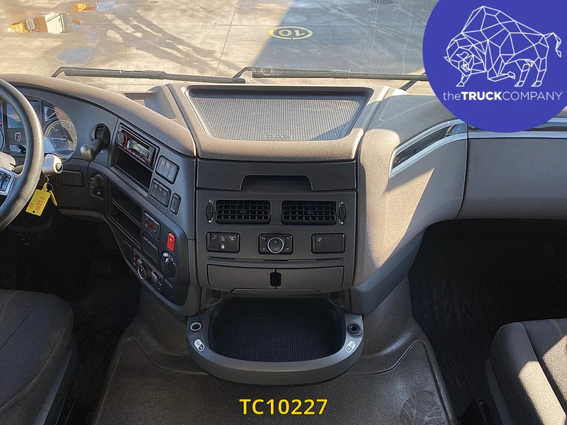 DAF XF 480 - Влекач: снимка 3 DAF XF 480 - Влекач: снимка 3