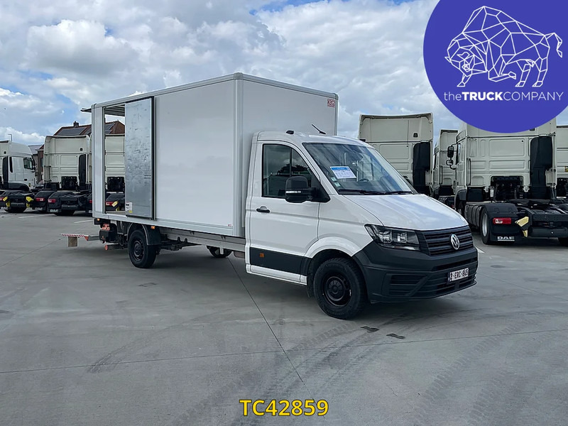 Volkswagen Crafter 2.0 TDI BOX + LIFT - Лекотоварен автомобил фургон: снимка 2 Volkswagen Crafter 2.0 TDI BOX + LIFT - Лекотоварен автомобил фургон: снимка 2