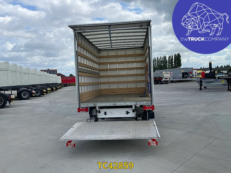 Volkswagen Crafter 2.0 TDI BOX + LIFT - Лекотоварен автомобил фургон: снимка 1 Volkswagen Crafter 2.0 TDI BOX + LIFT - Лекотоварен автомобил фургон: снимка 1