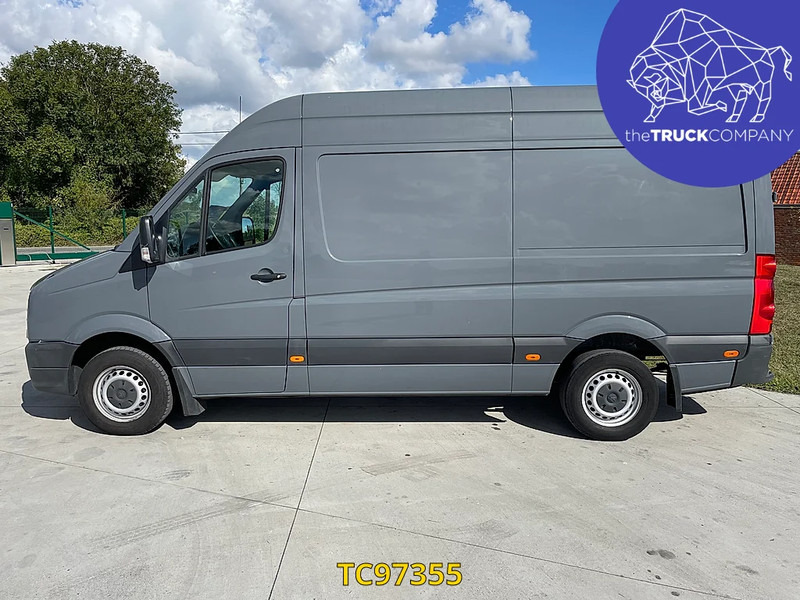 Volkswagen Crafter 2.0 TDI - Товарен бус: снимка 2 Volkswagen Crafter 2.0 TDI - Товарен бус: снимка 2