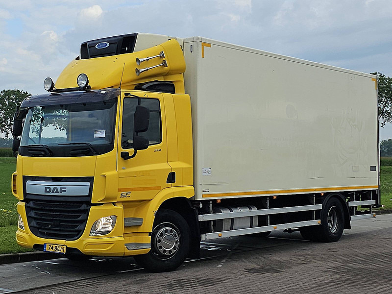 DAF CF 220 CARRIER LIFT DOORS - Рефрижератор камион: снимка 2 DAF CF 220 CARRIER LIFT DOORS - Рефрижератор камион: снимка 2