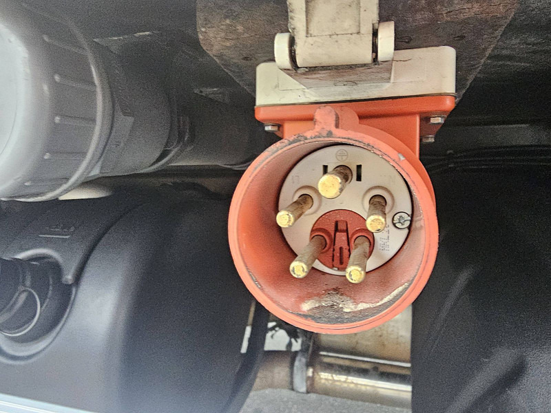 Лизинг на DAF LF 55.210 11.9T MULTITEMP LIFT DAF LF 55.210 11.9T MULTITEMP LIFT: снимка 15