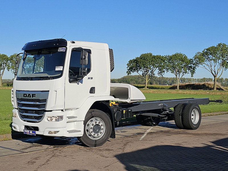 DAF XB 290 19T WB 530 NEW - Шаси кабина: снимка 2 DAF XB 290 19T WB 530 NEW - Шаси кабина: снимка 2
