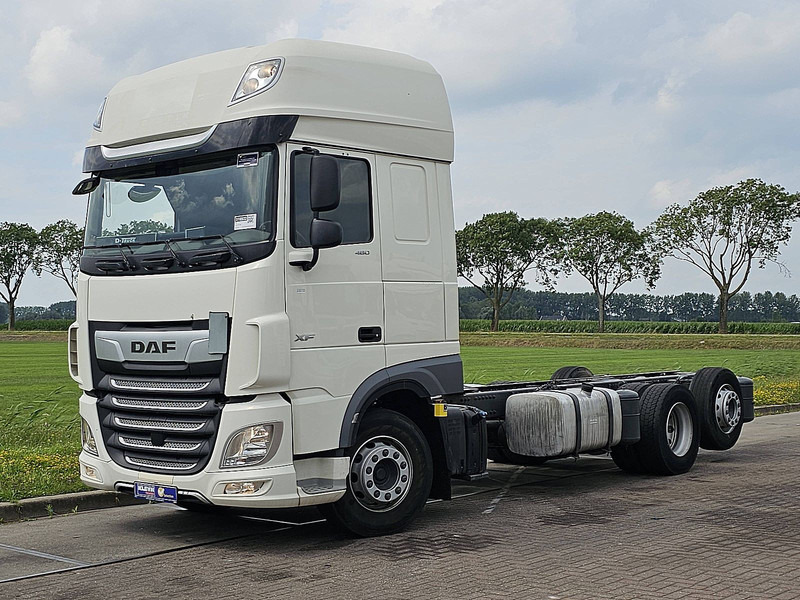 DAF XF 480 SSC 6X2 FAR INTARDER - Шаси кабина: снимка 2 DAF XF 480 SSC 6X2 FAR INTARDER - Шаси кабина: снимка 2