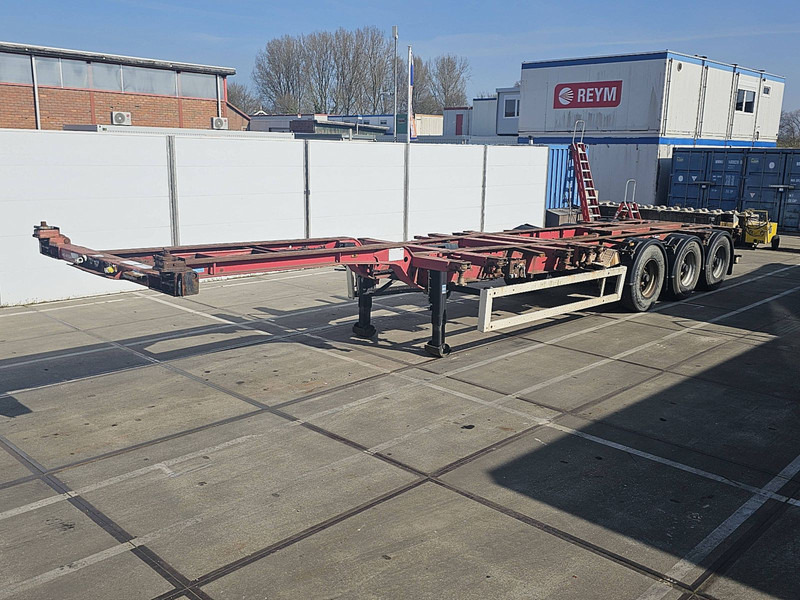 Krone SD 27 2x20ft 1x30ft 1x40ft - Контейнеровоз/ Сменна каросерия полуремарке: снимка 1 Krone SD 27 2x20ft 1x30ft 1x40ft - Контейнеровоз/ Сменна каросерия полуремарке: снимка 1