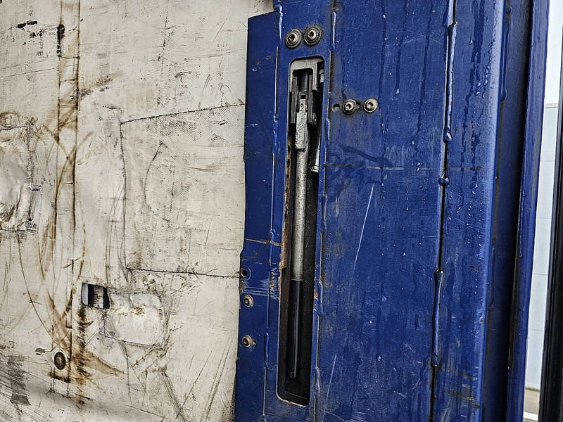 Брезентово полуремарке Krone SD: снимка 12 Брезентово полуремарке Krone SD: снимка 12