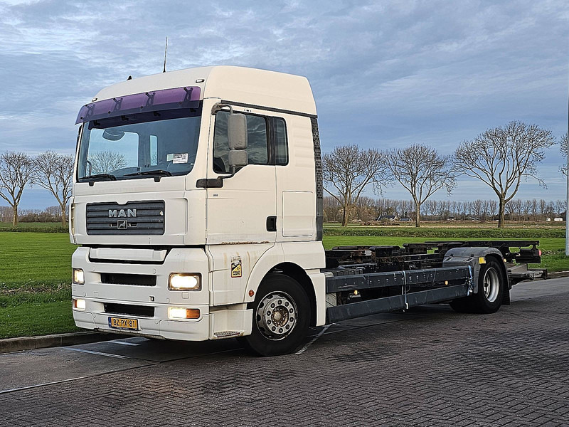 MAN 18.400 TGA XLX LIFT 508DKM NL-T - Контейнеровоз/ Сменна каросерия камион: снимка 2 MAN 18.400 TGA XLX LIFT 508DKM NL-T - Контейнеровоз/ Сменна каросерия камион: снимка 2