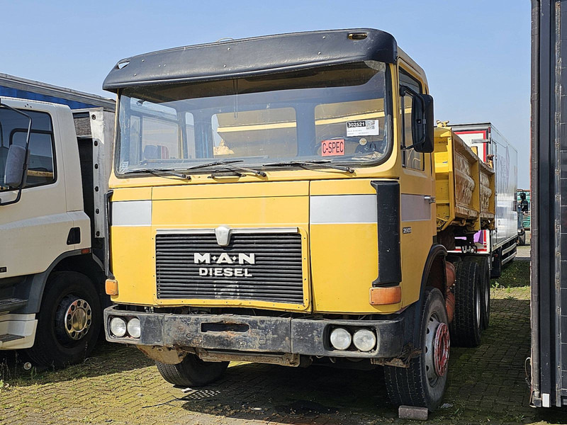 MAN 26.281 DFK 6X4 STEEL 6 CYL. - Самосвал камион: снимка 2 MAN 26.281 DFK 6X4 STEEL 6 CYL. - Самосвал камион: снимка 2