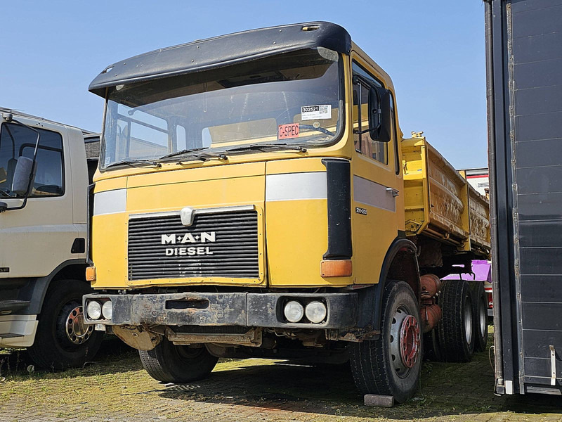MAN 26.281 DFK 6X4 STEEL 6 CYL. - Самосвал камион: снимка 1 MAN 26.281 DFK 6X4 STEEL 6 CYL. - Самосвал камион: снимка 1