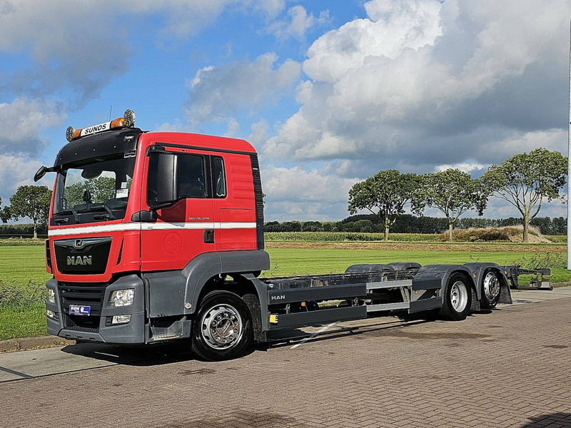 MAN 26.320 TGS 6X2-4 LL WB 590 - Шаси кабина: снимка 2 MAN 26.320 TGS 6X2-4 LL WB 590 - Шаси кабина: снимка 2