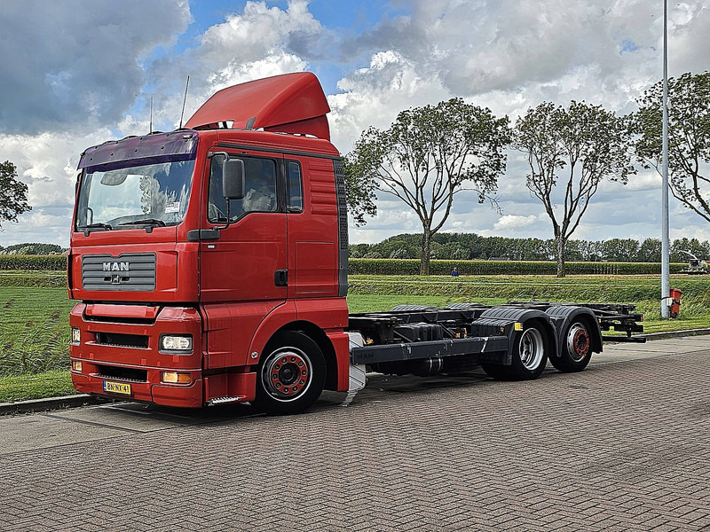 MAN 26.360 TGA - Контейнеровоз/ Сменна каросерия камион: снимка 2 MAN 26.360 TGA - Контейнеровоз/ Сменна каросерия камион: снимка 2