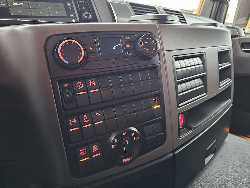 Бордови камион MAN 26.420 TGS 6X2/4 ADR AT 285TKM: снимка 12