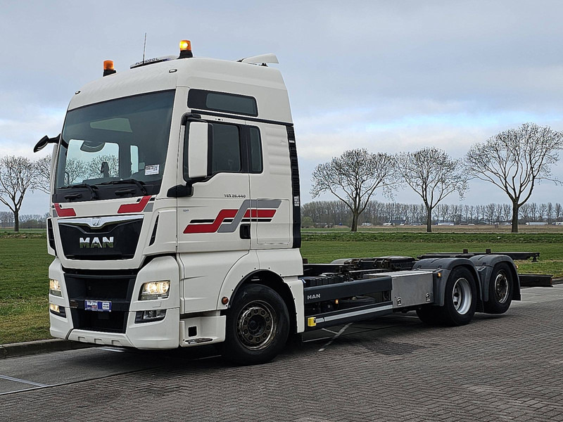 MAN 26.440 TGX XXL 6X2-4 INTARDER - Контейнеровоз/ Сменна каросерия камион: снимка 2 MAN 26.440 TGX XXL 6X2-4 INTARDER - Контейнеровоз/ Сменна каросерия камион: снимка 2