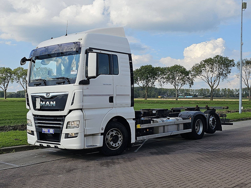 MAN 26.500 TGX - Контейнеровоз/ Сменна каросерия камион: снимка 2 MAN 26.500 TGX - Контейнеровоз/ Сменна каросерия камион: снимка 2