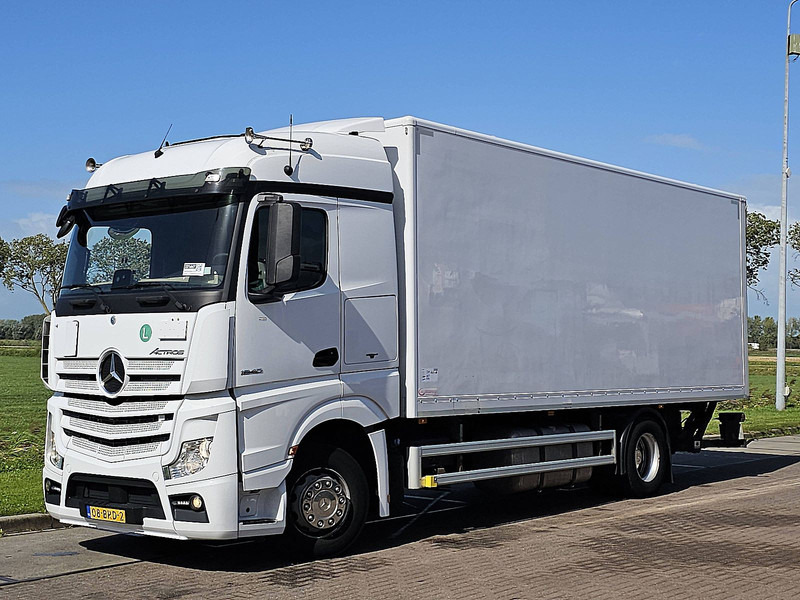 Mercedes-Benz ACTROS 1840 STR.SP. 250 TAILLIFT - Камион фургон: снимка 2 Mercedes-Benz ACTROS 1840 STR.SP. 250 TAILLIFT - Камион фургон: снимка 2