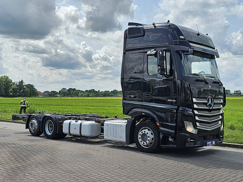 Mercedes-Benz ACTROS 2540 GIGASPACE 6X2 - Контейнеровоз/ Сменна каросерия камион: снимка 5 Mercedes-Benz ACTROS 2540 GIGASPACE 6X2 - Контейнеровоз/ Сменна каросерия камион: снимка 5