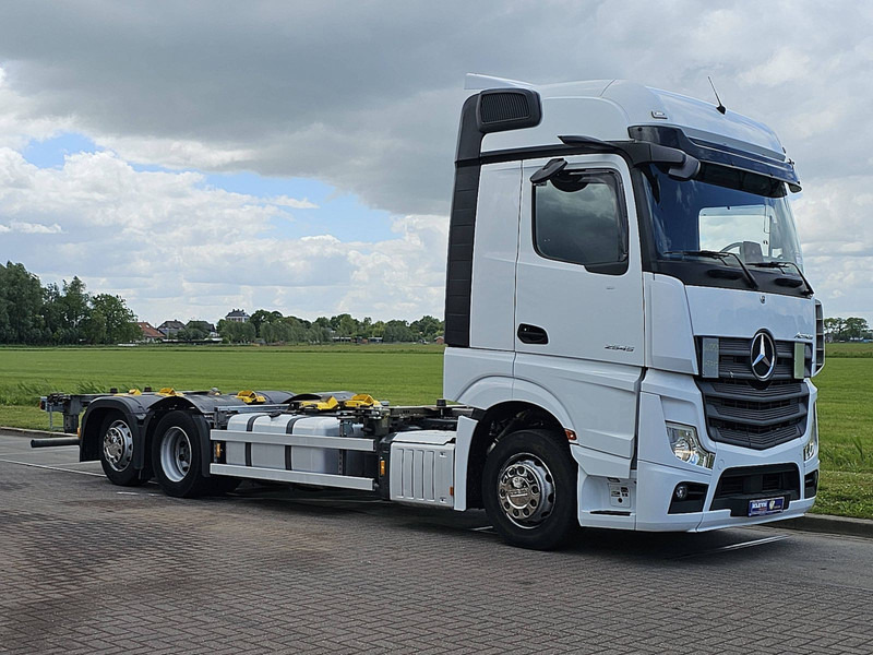 Mercedes-Benz ACTROS 2545 LS - Контейнеровоз/ Сменна каросерия камион: снимка 5 Mercedes-Benz ACTROS 2545 LS - Контейнеровоз/ Сменна каросерия камион: снимка 5