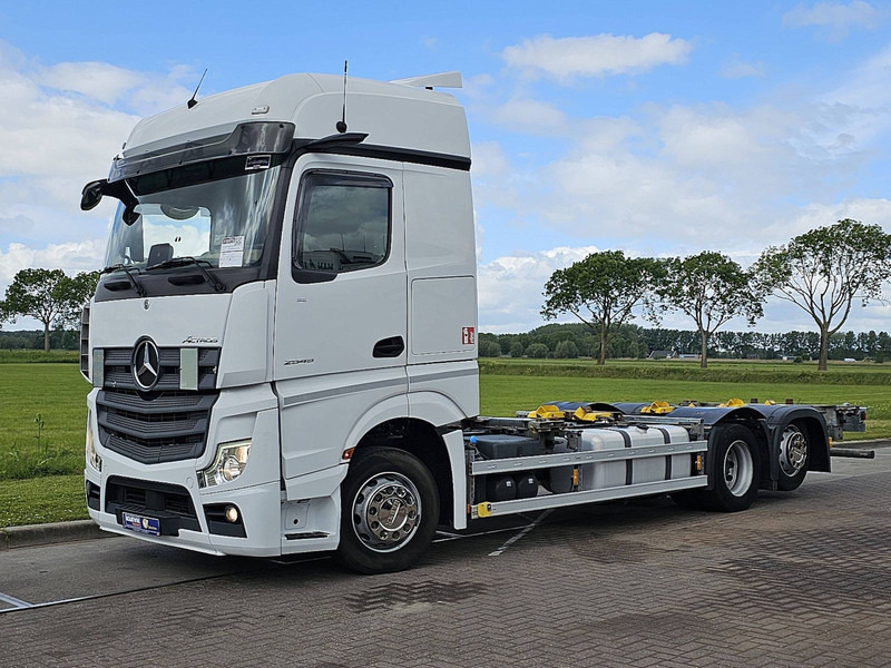 Mercedes-Benz ACTROS 2545 LS - Контейнеровоз/ Сменна каросерия камион: снимка 2 Mercedes-Benz ACTROS 2545 LS - Контейнеровоз/ Сменна каросерия камион: снимка 2