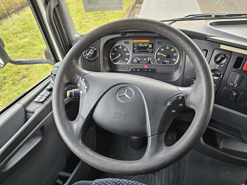 Interior photo 2: Камион фургон Mercedes-Benz ATEGO 1222 AIRCO WEBASTO LIFT
