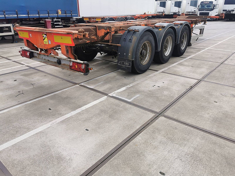 Nooteboom FT 43 03 V lift axle; BPW - Контейнеровоз/ Сменна каросерия полуремарке: снимка 2 Nooteboom FT 43 03 V lift axle; BPW - Контейнеровоз/ Сменна каросерия полуремарке: снимка 2