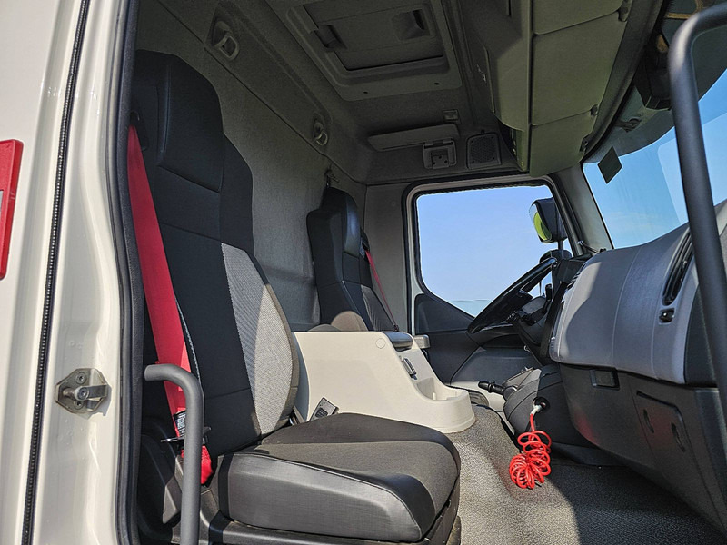 Камион фургон Renault D 250 11.9T A/C NEW ENGINE: снимка 7