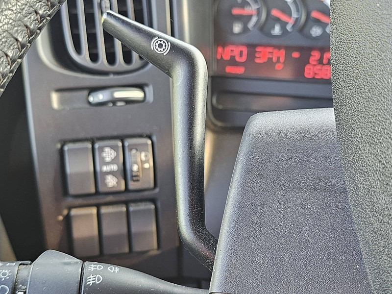 Камион фургон Renault D 250 11.9T A/C NEW ENGINE: снимка 10