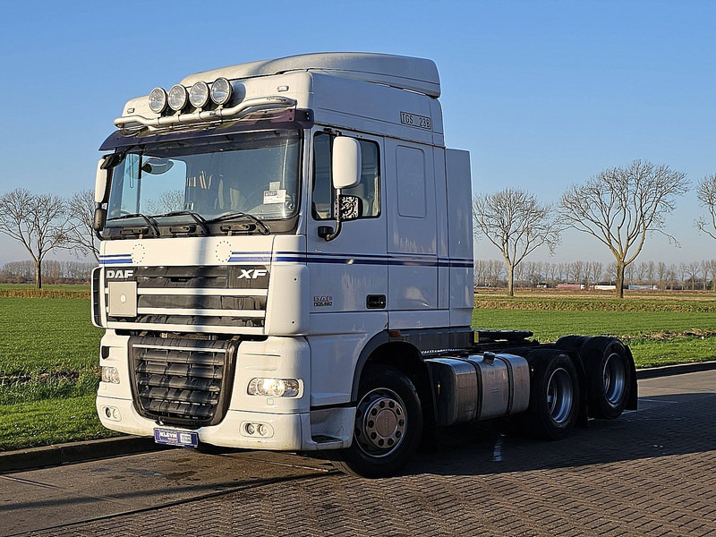 DAF XF 105.460 6X2 FTS SPACECAB - Влекач: снимка 2 DAF XF 105.460 6X2 FTS SPACECAB - Влекач: снимка 2