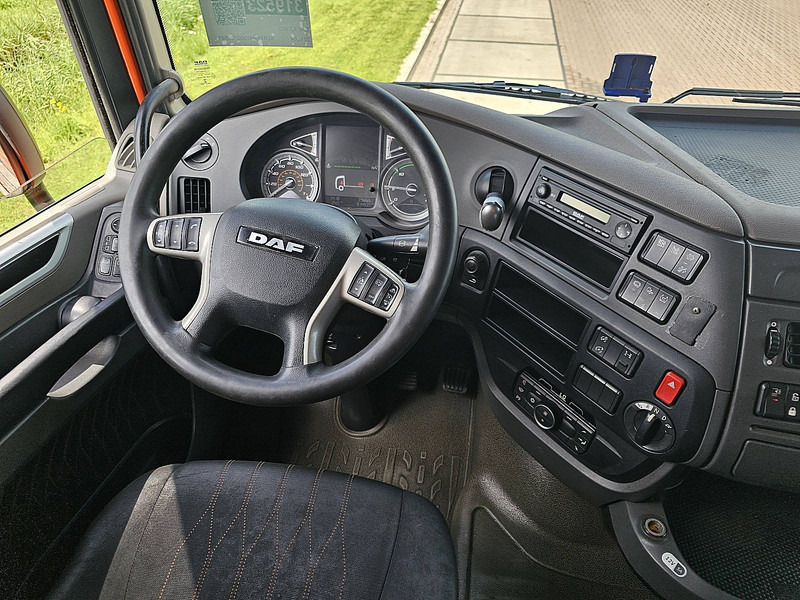 Влекач DAF XF 450: снимка 8