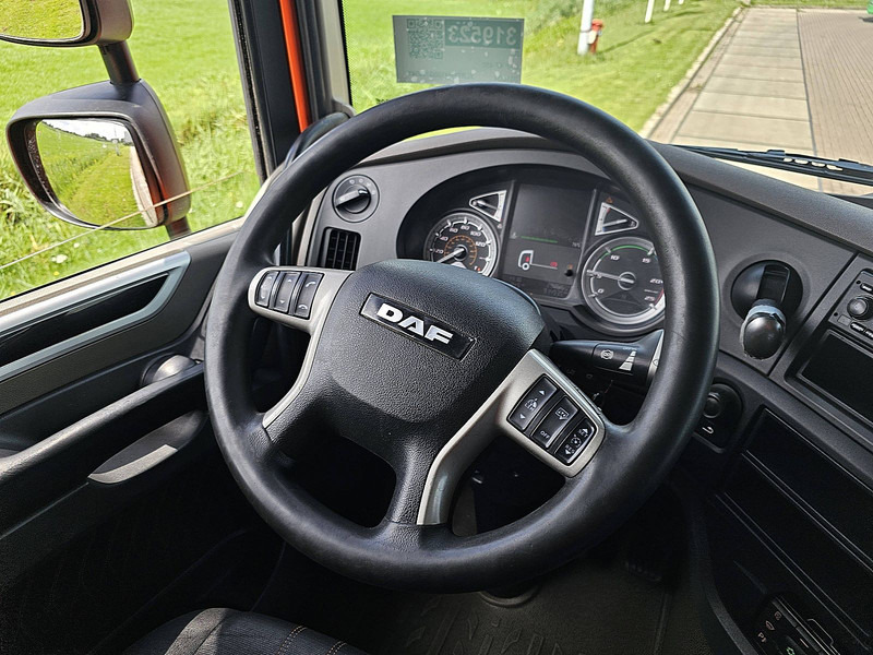 Влекач DAF XF 450: снимка 9
