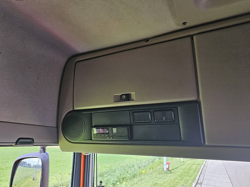 Влекач DAF XF 450: снимка 10