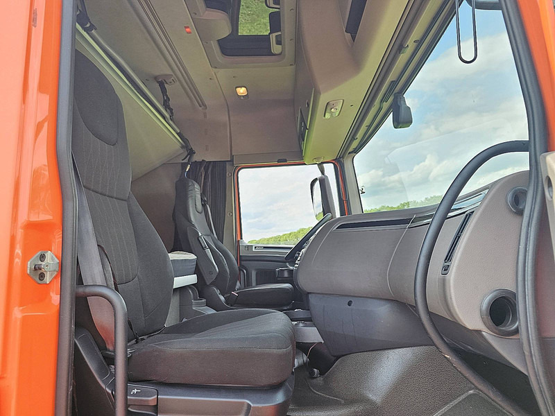 Влекач DAF XF 450: снимка 7