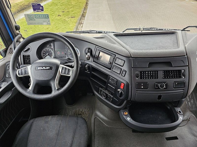 Interior photo 1: Влекач DAF XF 480 SPACECAB LED 2X TANK