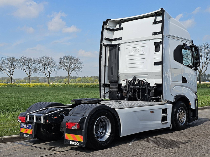 Iveco S-WAY AS440S48 NAVI FRIDGE SKIRTS - Влекач: снимка 3 Iveco S-WAY AS440S48 NAVI FRIDGE SKIRTS - Влекач: снимка 3