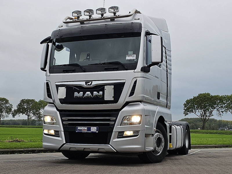 MAN 18.500 TGX XLX 2X TANK NIGHT AC - Влекач: снимка 1 MAN 18.500 TGX XLX 2X TANK NIGHT AC - Влекач: снимка 1