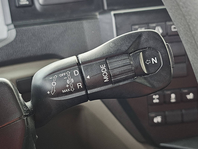 Влекач MAN 26.470 TGX TG3 GM 6X2-2 BLS: снимка 13