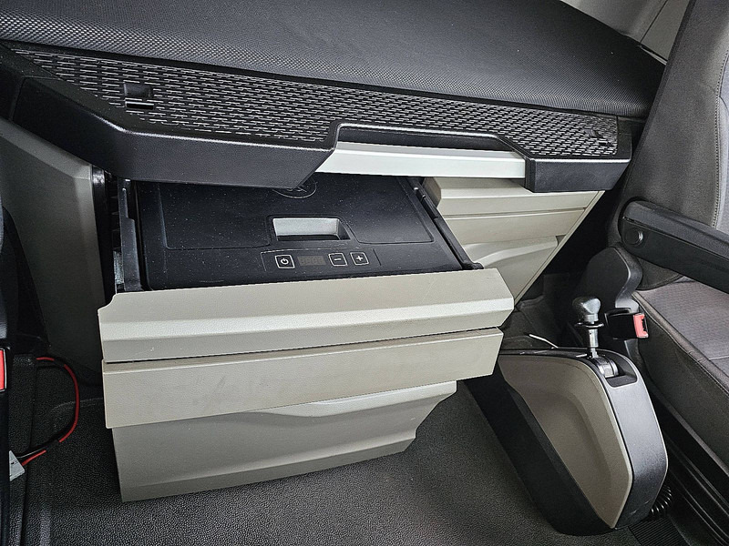 Влекач MAN 26.470 TGX TG3 GM 6X2-2 BLS: снимка 10