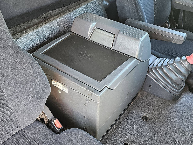 Влекач MAN 33.540 TGS 6X4 MANUAL INTARDER: снимка 15