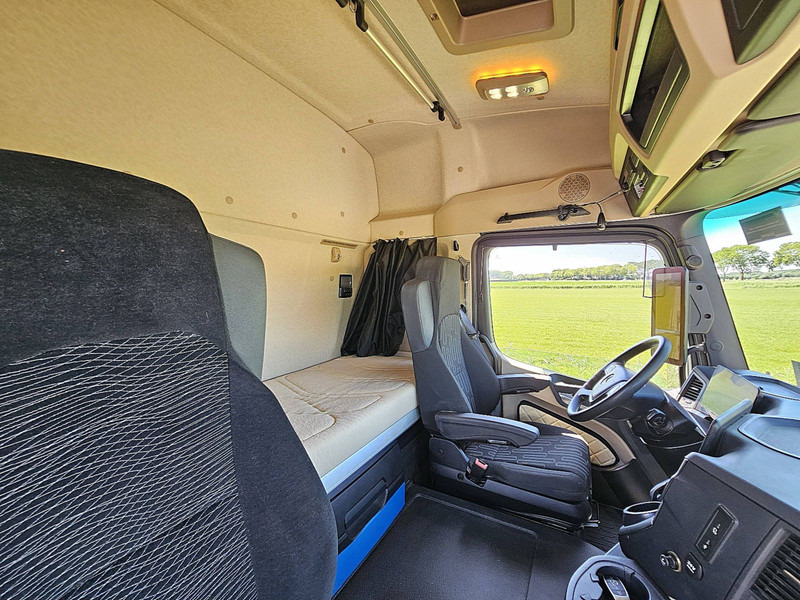 Лизинг на Mercedes-Benz ACTROS 1846 4X4 HAD PTO+HYDR. Mercedes-Benz ACTROS 1846 4X4 HAD PTO+HYDR.: снимка 17 Лизинг на Mercedes-Benz ACTROS 1846 4X4 HAD PTO+HYDR. Mercedes-Benz ACTROS 1846 4X4 HAD PTO+HYDR.: снимка 17