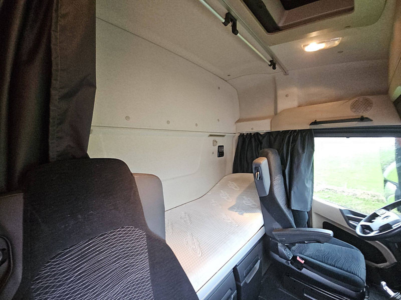 Лизинг на Mercedes-Benz ACTROS 1848 LS Mercedes-Benz ACTROS 1848 LS: снимка 14