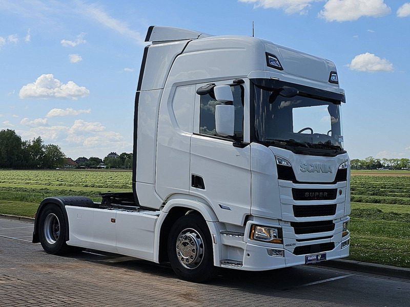 Scania R460 SUPER 2X TANK RETAR. - Влекач: снимка 5 Scania R460 SUPER 2X TANK RETAR. - Влекач: снимка 5