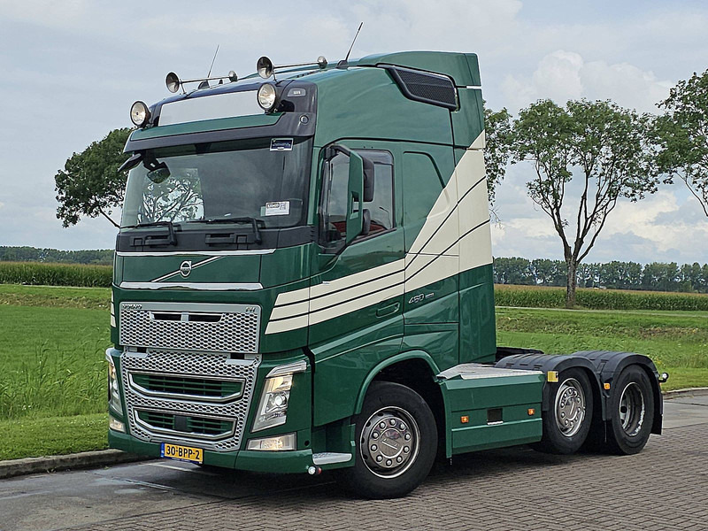 Volvo FH 460 6X2 STEER XEN. LEATH - Влекач: снимка 2 Volvo FH 460 6X2 STEER XEN. LEATH - Влекач: снимка 2