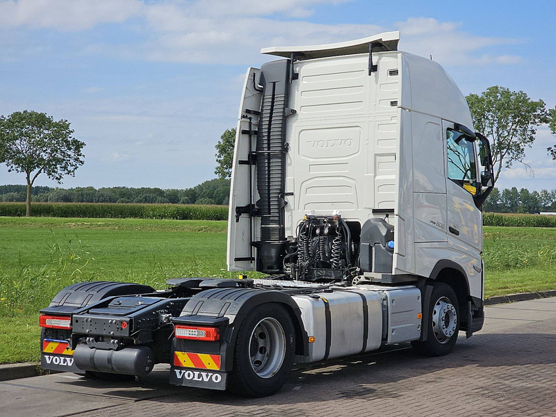 Volvo FH 500 XL LED 2X TANK VEB+ - Влекач: снимка 3 Volvo FH 500 XL LED 2X TANK VEB+ - Влекач: снимка 3