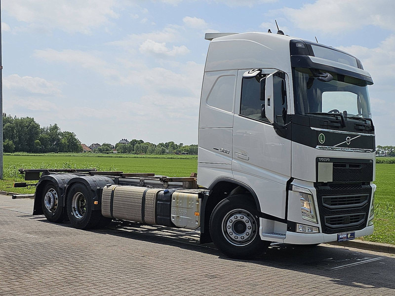 Volvo FH 500 - Контейнеровоз/ Сменна каросерия камион: снимка 5 Volvo FH 500 - Контейнеровоз/ Сменна каросерия камион: снимка 5